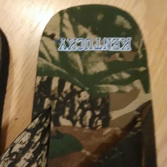 SALE Mens Kentucky Sandals. Size 7/8 - Picture 2 of 5